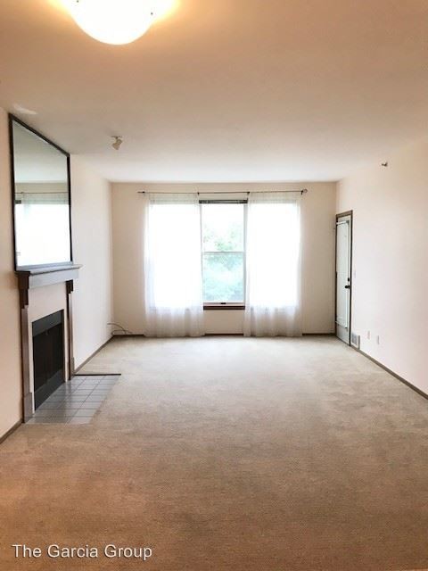 Foto del edificio - 1616 SW Harbor Way