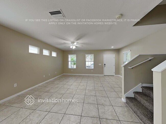 Foto del edificio - 4719 Charles Partin Dr