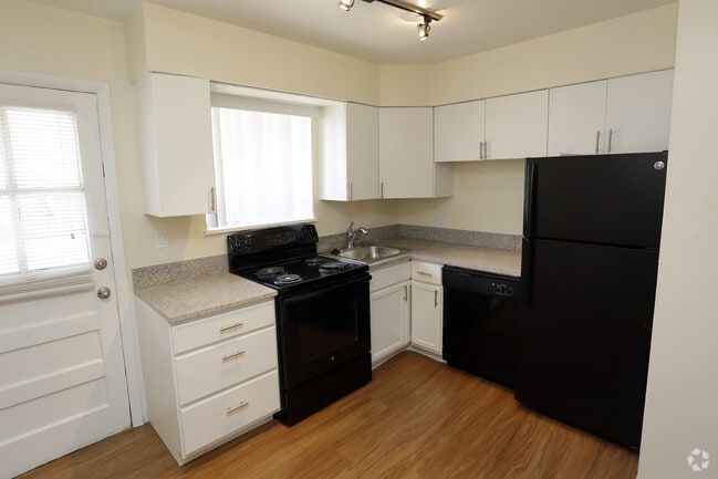 Interior Photo - Bella Vista