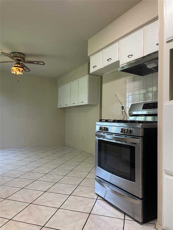 Building Photo - 10727 Sharpview Dr