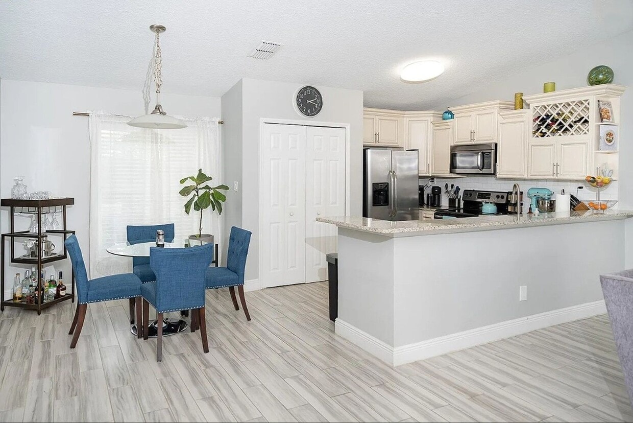 Building Photo - Renovated Home in the Heart of Winter Park!