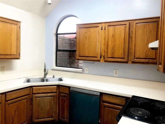 Foto del edificio - 113 Streamside Dr