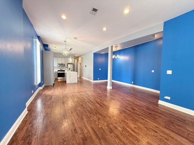 Foto del edificio - 4311 S Vincennes Ave