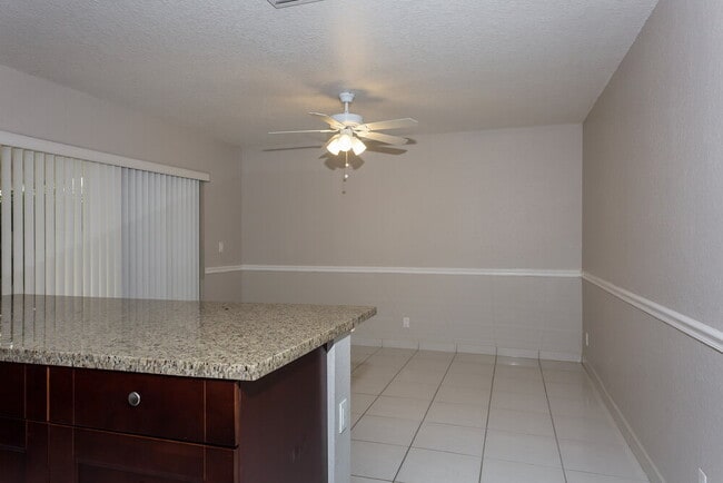 Foto del edificio - 1161 SW 108th Terrace