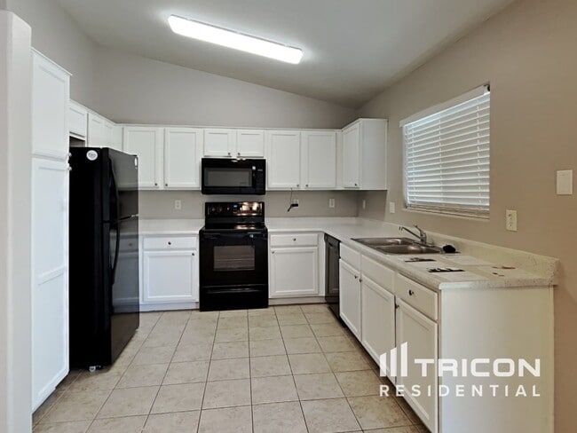 Building Photo - 25726 W St Kateri Dr
