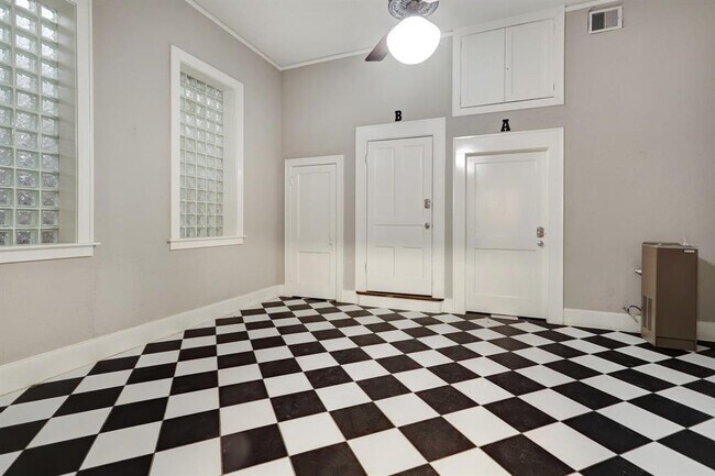 Foto del edificio - 910 Hardy St