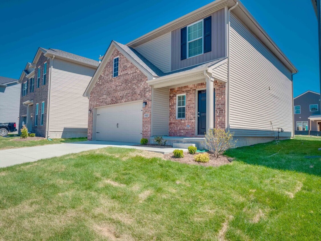 Primary Photo - Stunning 2022 Build in Lexington!