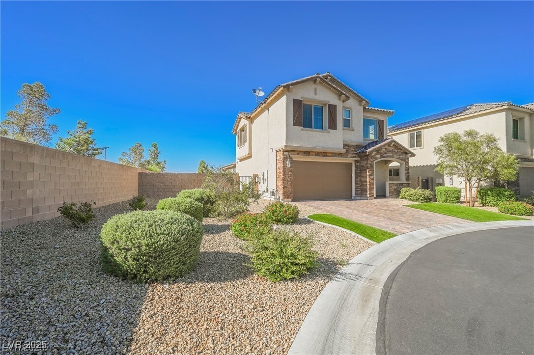 Foto principal - 3392 Satori Ct