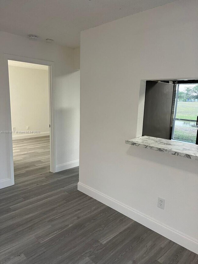 Foto del edificio - 253 SW Sterret Cir