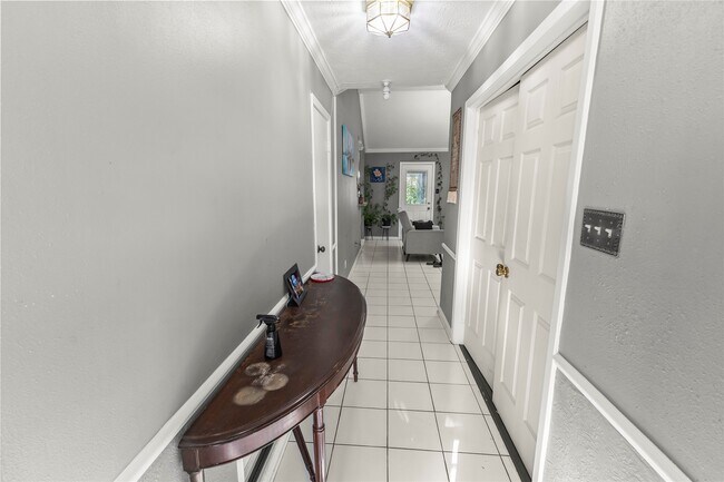 Foto del edificio - 10910 Vanderford Dr