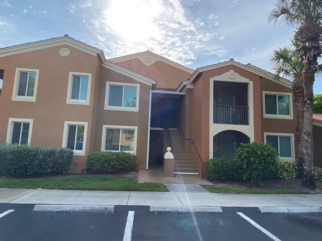 Foto del edificio - 1210 Reserve Way