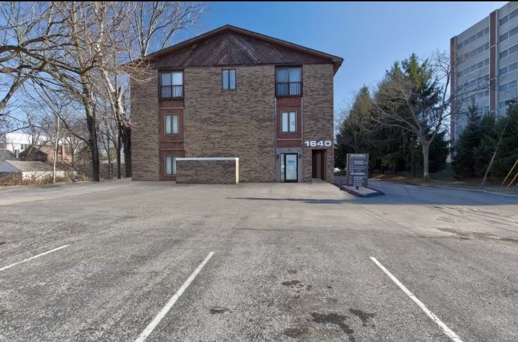 Primary Photo - 1640 Nicholasville Rd