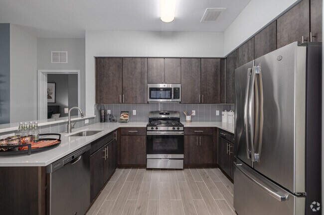 2 habitaciones, 2 baños - 1100 pies cuadrados - Cocina - Grove Crossing
