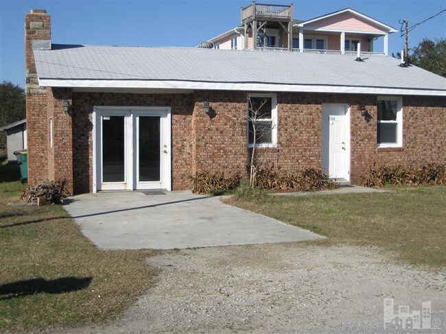 Building Photo - 313 N 3rd Ave