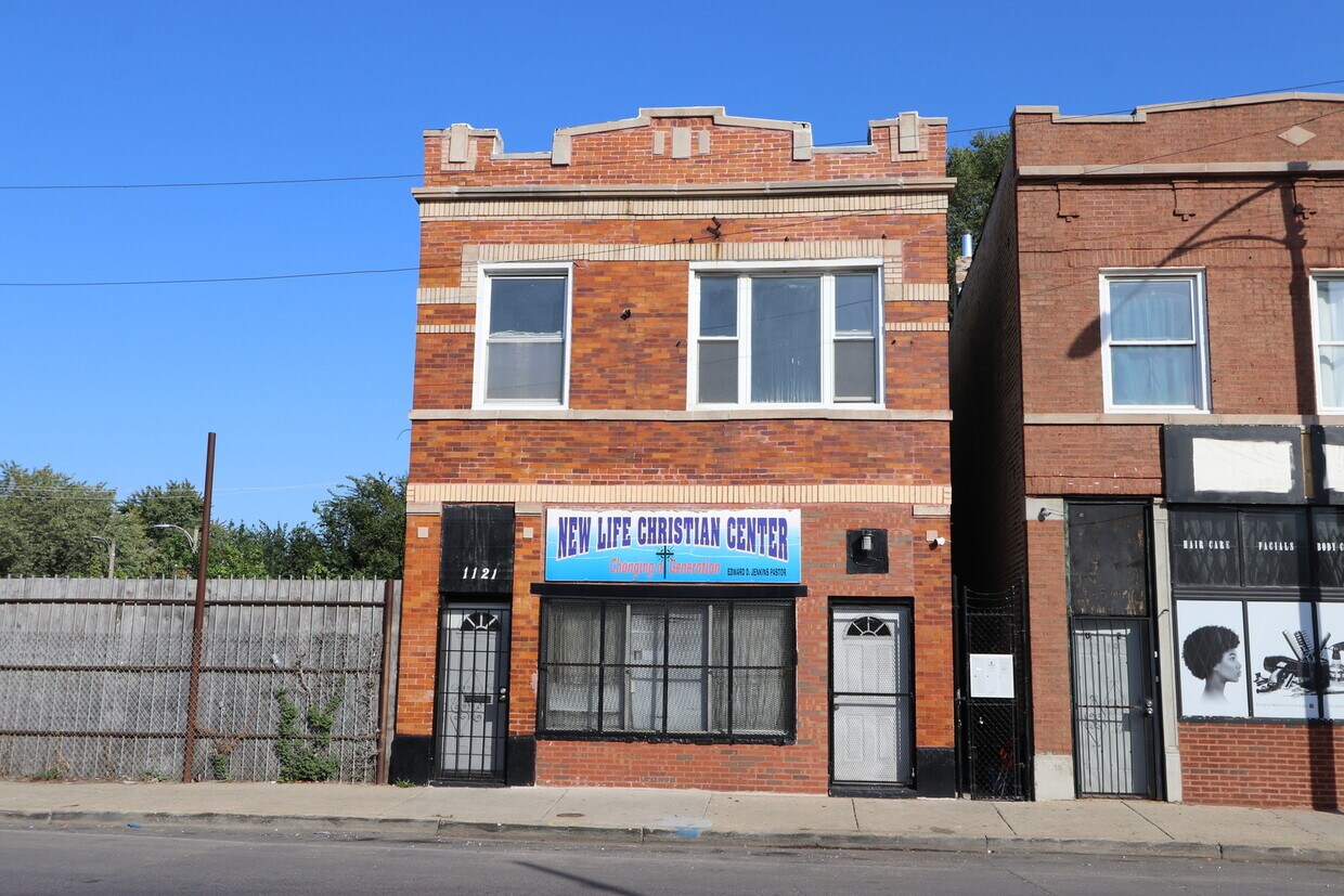 Primary Photo - 1121 N Pulaski Rd