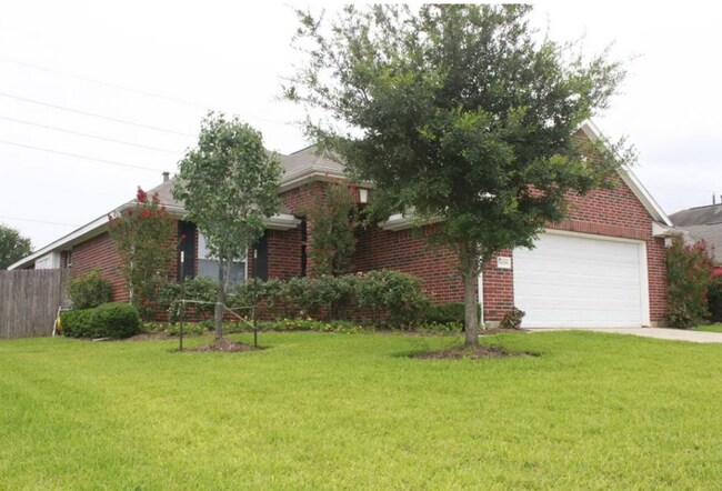 Foto del edificio - 19018 Piney Way Dr