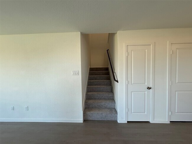 Foto del edificio - 29003 Rustic Windmill Wy