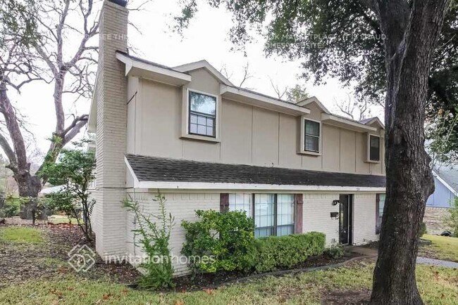 Foto del edificio - 7018 Allview Ln