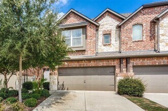 Building Photo - 721 Lowveld Dr