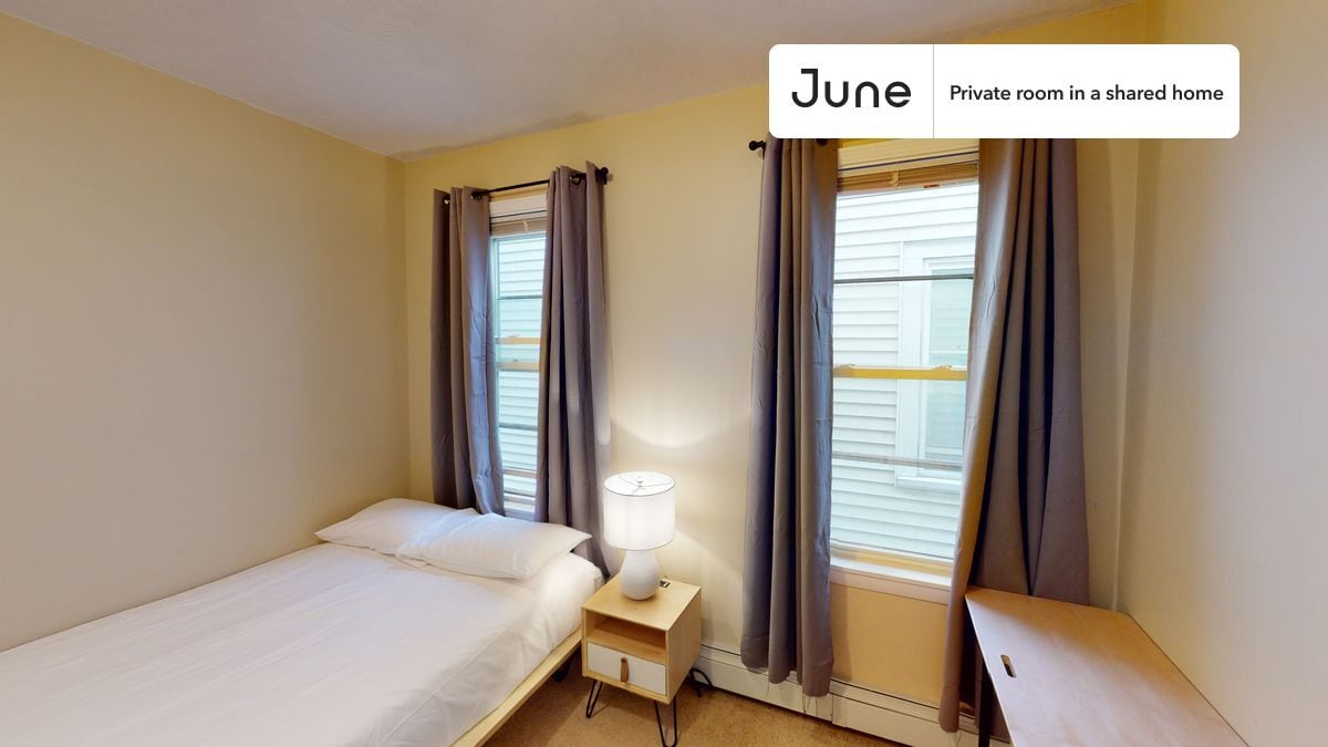 Private bedroom in 3 bed/1 bath Home - Private bedroom in 3 bed/1 bath Home