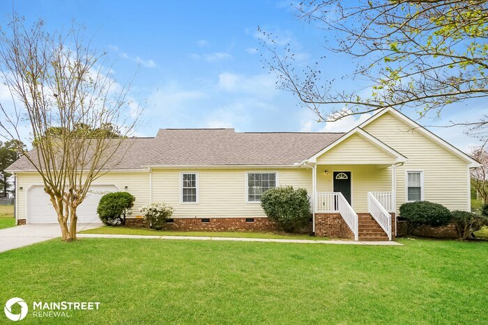 Primary Photo - 200 ALFALFA CT, SMITHFIELD, NC 27577