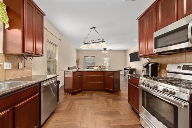 Foto del edificio - 6614 Castle Terrace Ct