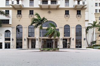 Building Photo - 1805 Ponce de Leon