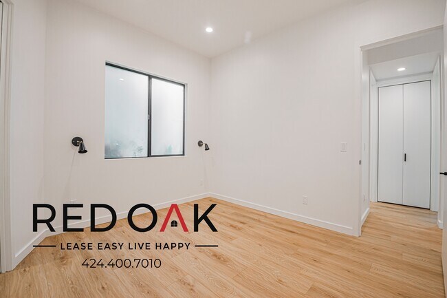 Foto del edificio - 2590 Midvale Ave