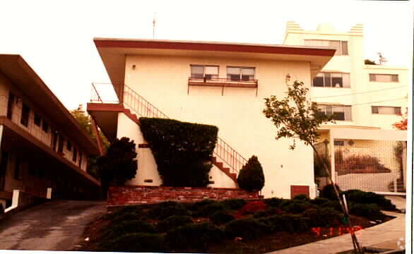 Primary Photo - 8 Whitmore Pl