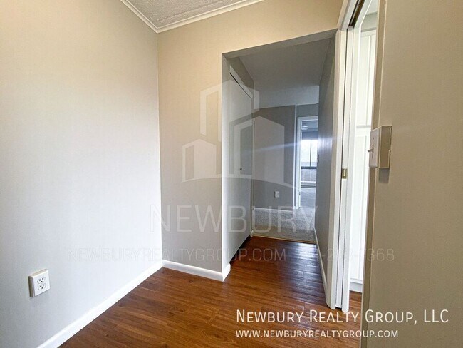 Foto del edificio - 530 N Main St