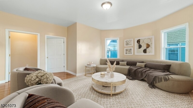 Foto principal - 61 S Maple Ave