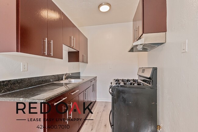 Foto del edificio - 5600 Fernwood Ave