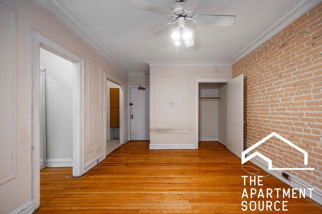 Foto del edificio - 1154 N Dearborn St