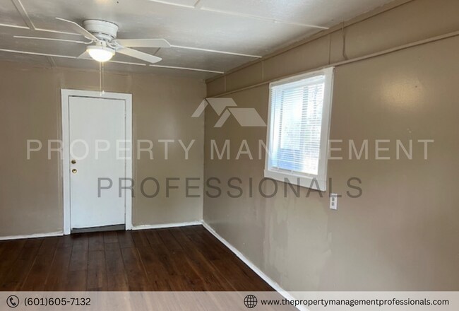 Foto del edificio - Corner lot cutie