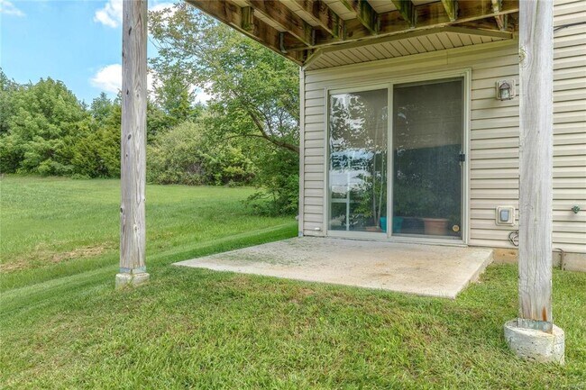 Building Photo - 102 Distinction Dr