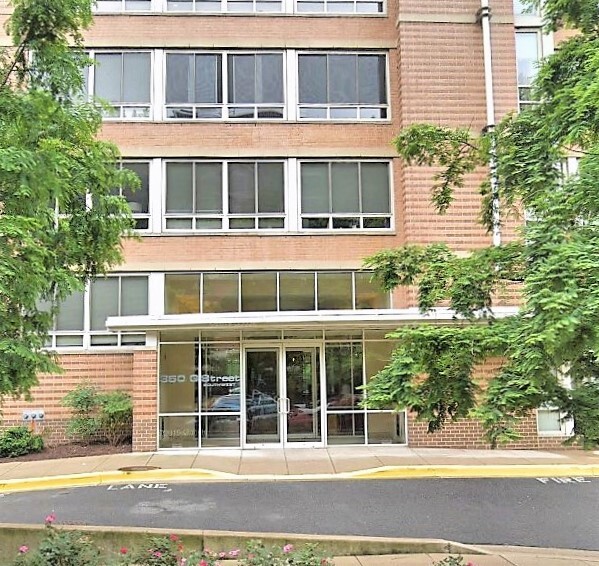 Building Photo - 350 G St SW