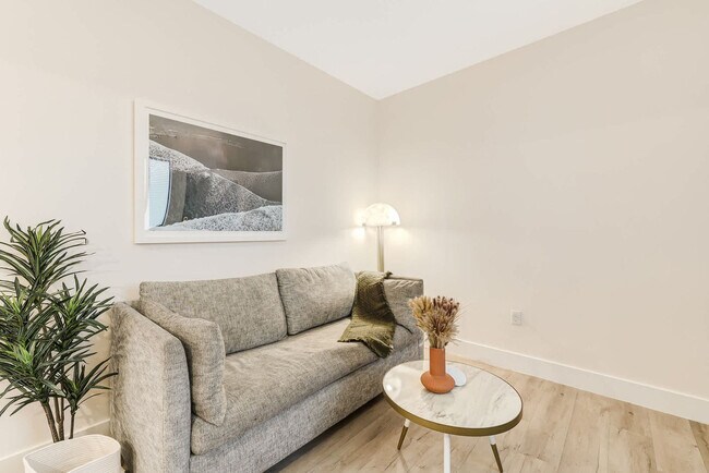 Foto del edificio - 3031 NE 4th Ave