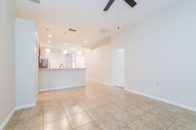 Building Photo - 2721 Eagle Cliff Dr