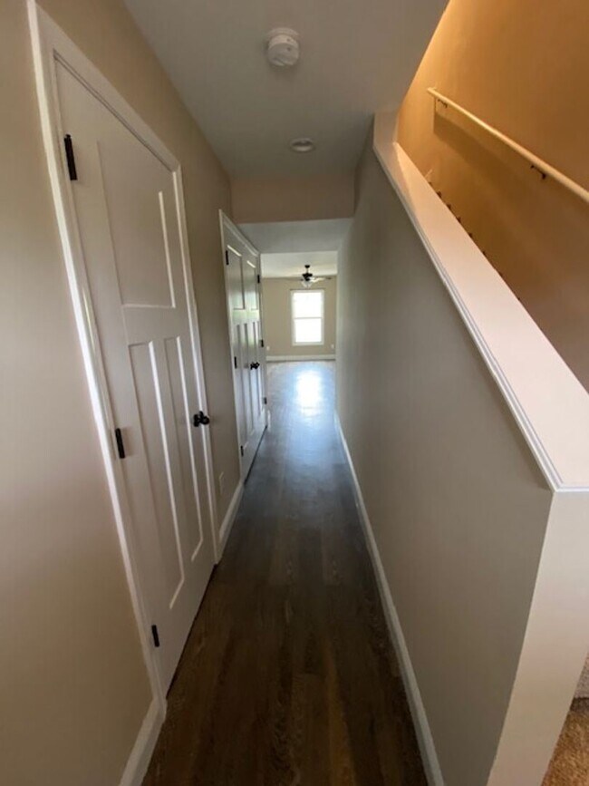 Foto del edificio - 3 br, 2.5 bath House - 1905 East 9th Street