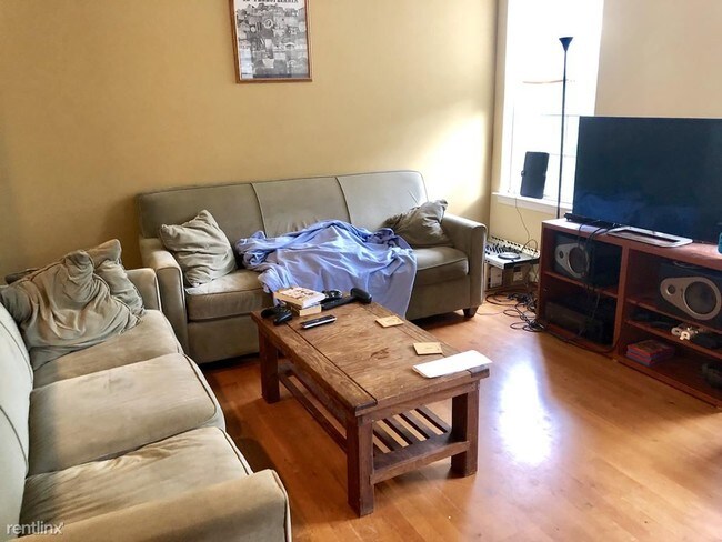 Building Photo - 3 br, 3 bath Townhome - 6 Brewerytown Ct