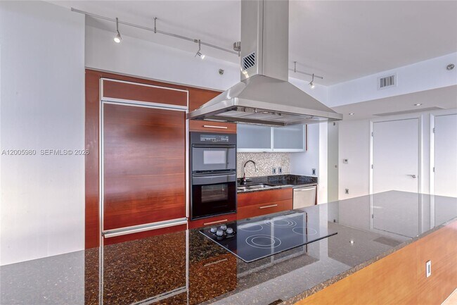 Foto del edificio - 1830 S Ocean Dr