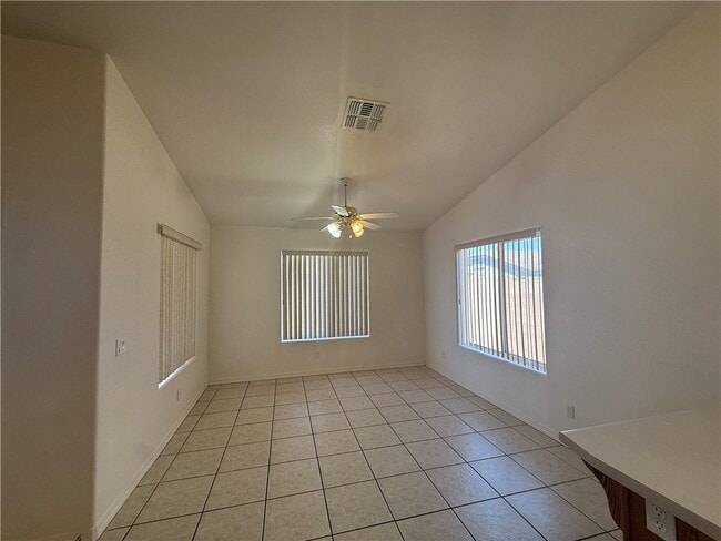 Foto del edificio - 3667 Heather Ave