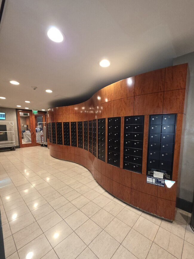 Mailroom - 800 W 1st St