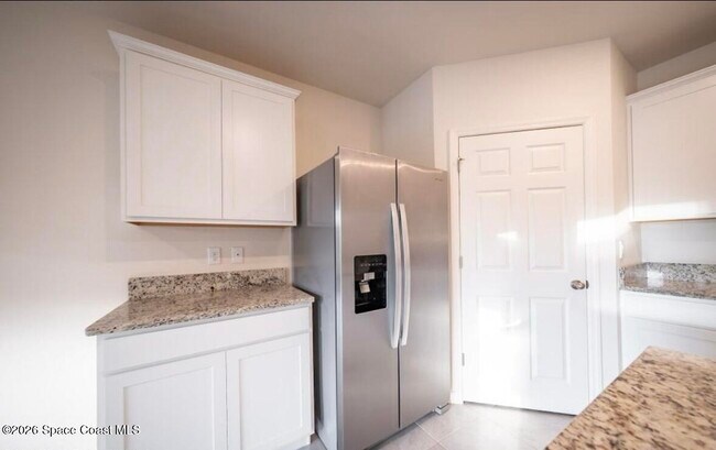 Foto del edificio - 487 Old Country