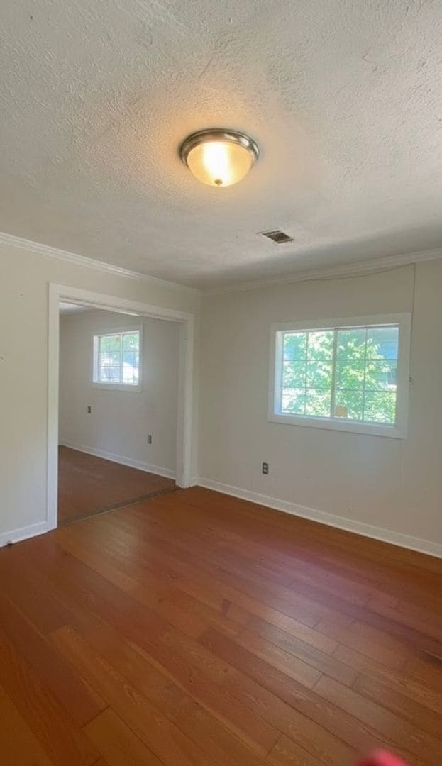 Building Photo - 1004 Lanier Ave