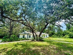 Building Photo - 103 Hickory Creek Blvd