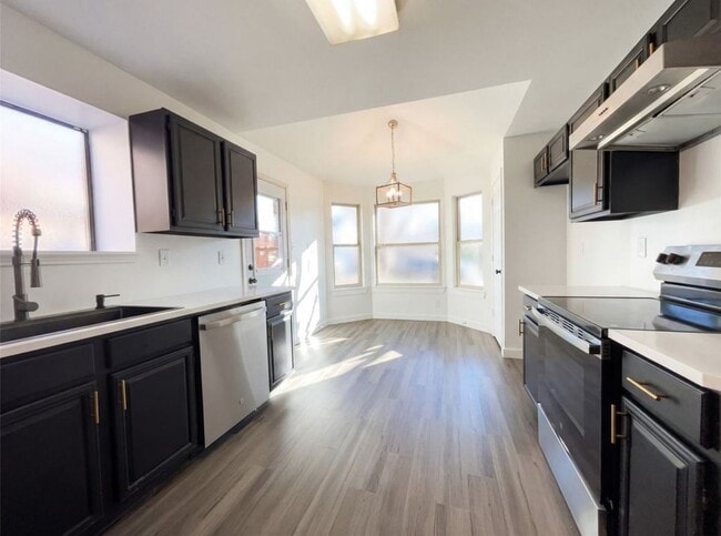 Foto del edificio - 2109 Woodland Oaks Dr