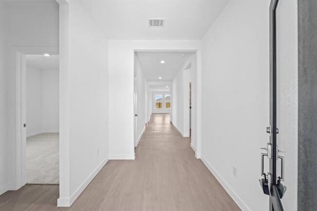 Building Photo - 22140 Juniper Crossing Dr