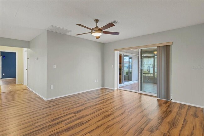 Building Photo - 5221 Lemon Bay Dr