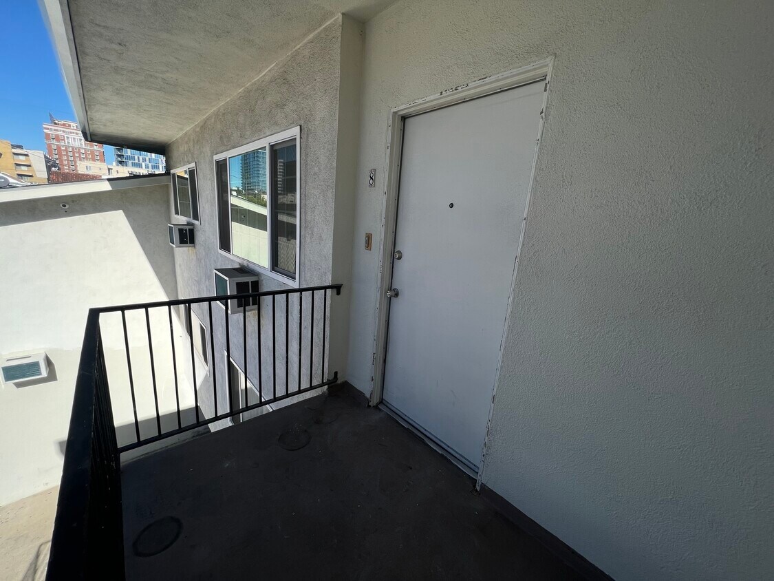 89 Apartments for Rent in Koreatown, CA Westside Rentals